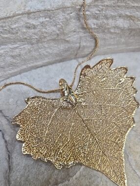 Gold Dipped Real Leaf Pendant Necklace - Elegant Women Jewelry